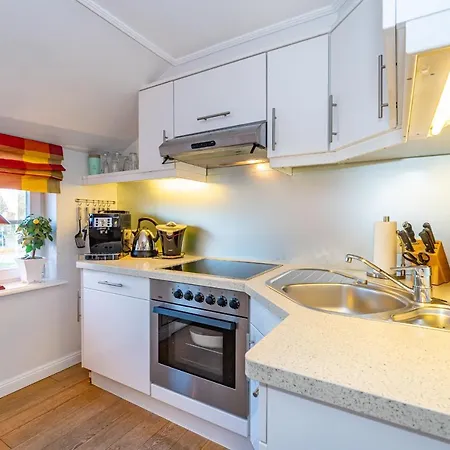 Apartman Ueues Lek *