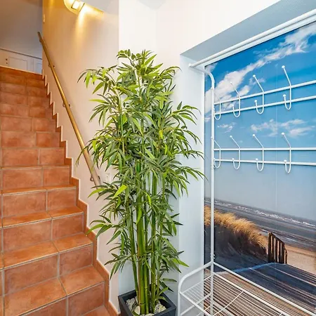 아파트 Ueues Lek 카이톰